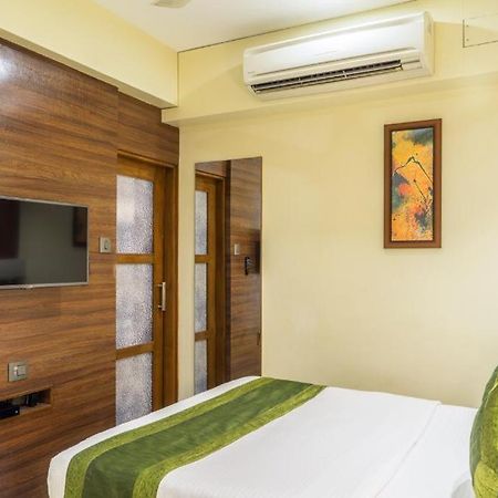 Super Inn Armoise Hotel Ahmedabad Exterior foto