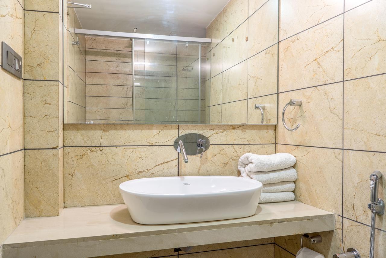 Super Inn Armoise Hotel Ahmedabad Exterior foto
