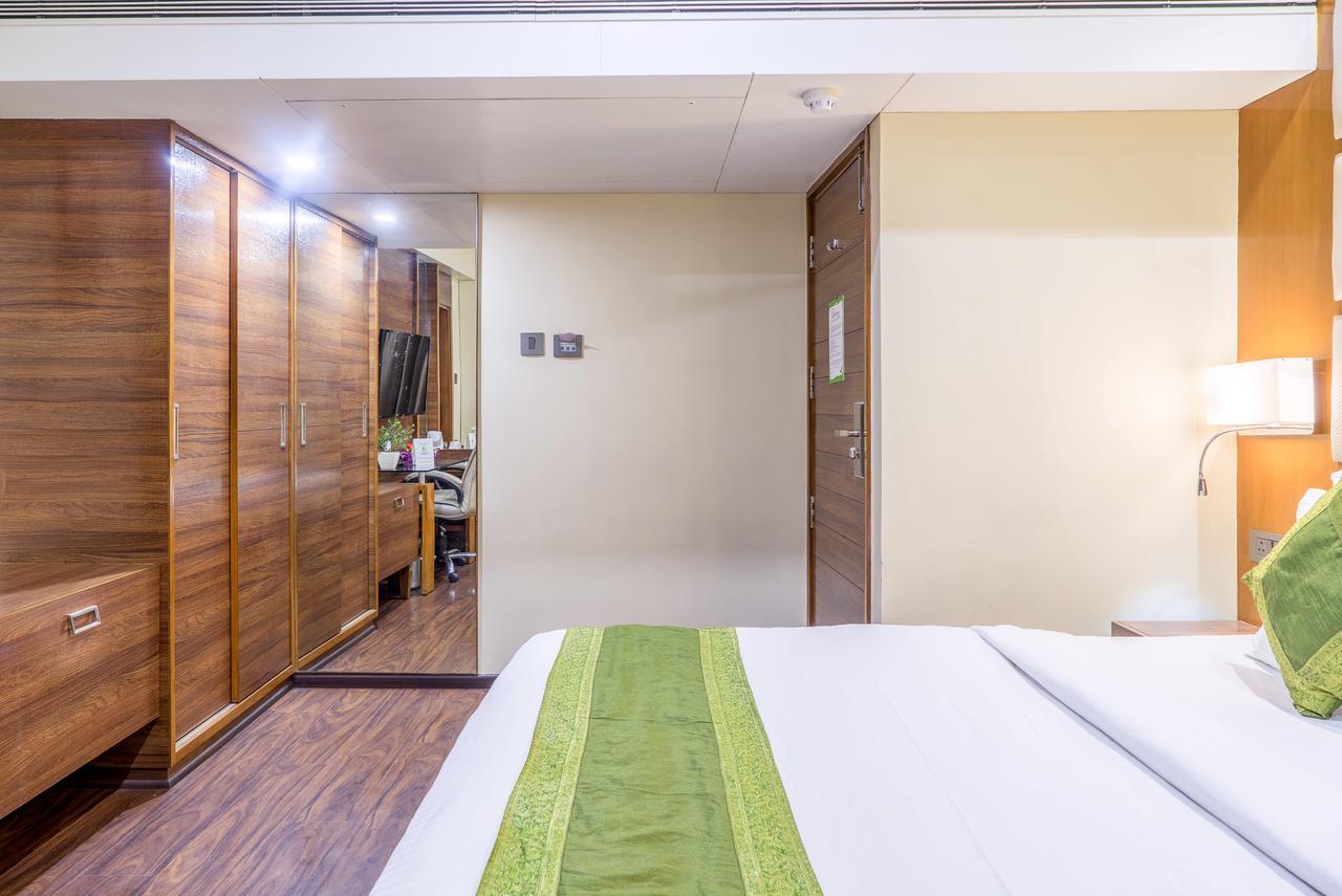 Super Inn Armoise Hotel Ahmedabad Exterior foto