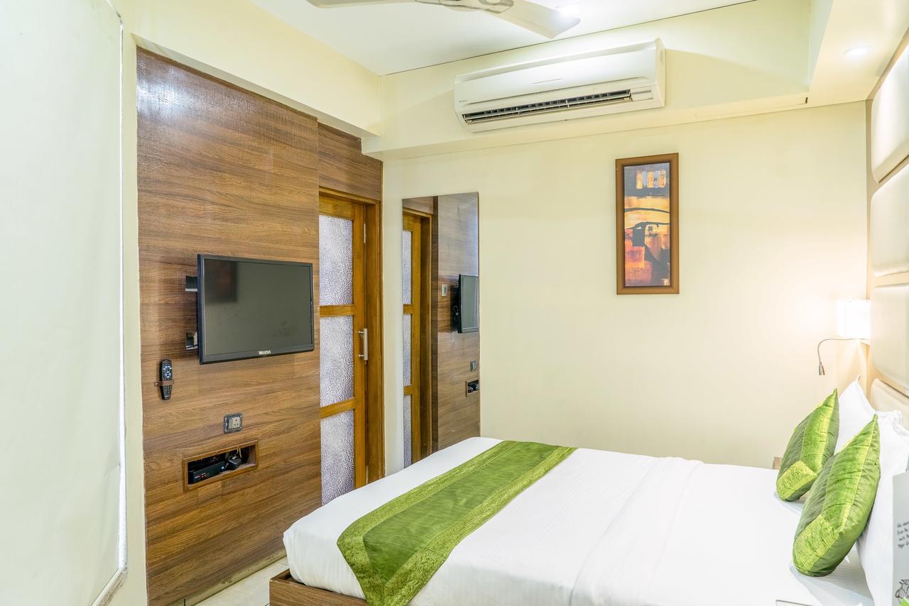 Super Inn Armoise Hotel Ahmedabad Exterior foto